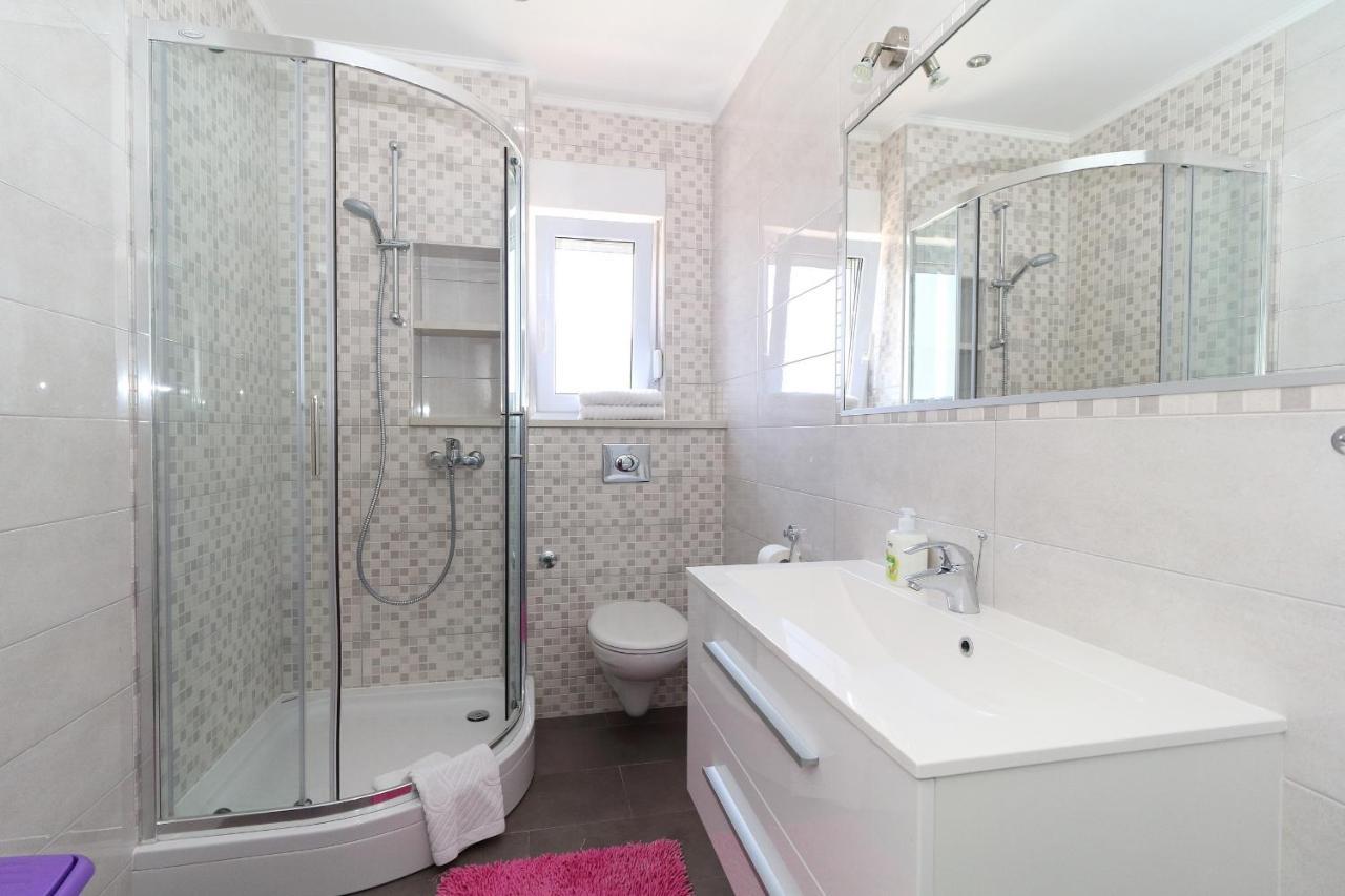 Apartments Pivac มาคาร์สกา ภายนอก รูปภาพ