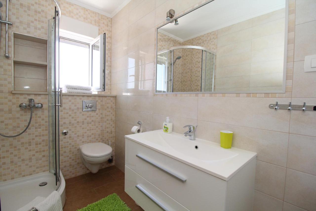 Apartments Pivac มาคาร์สกา ภายนอก รูปภาพ