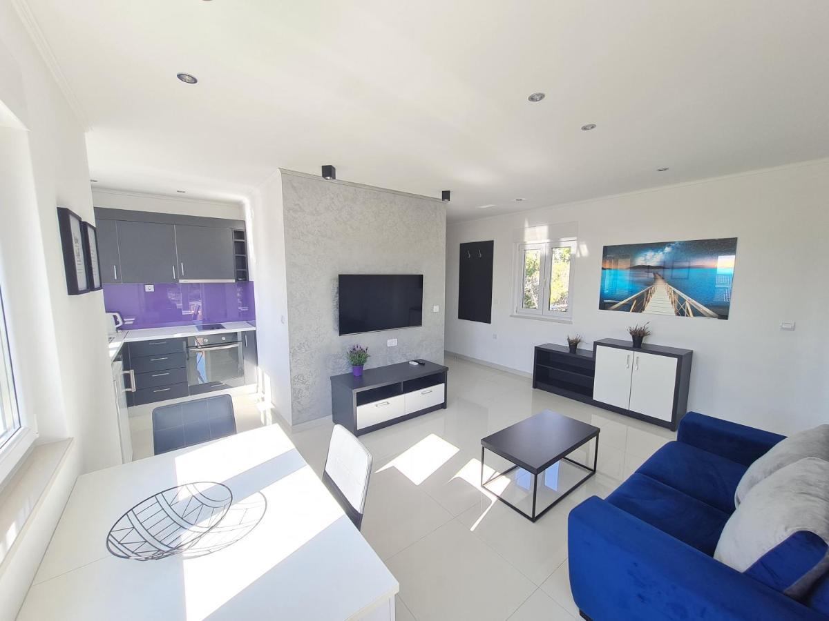 Apartments Pivac มาคาร์สกา ภายนอก รูปภาพ