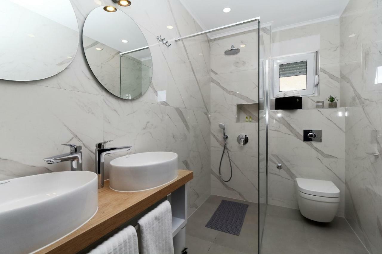 Apartments Pivac มาคาร์สกา ภายนอก รูปภาพ