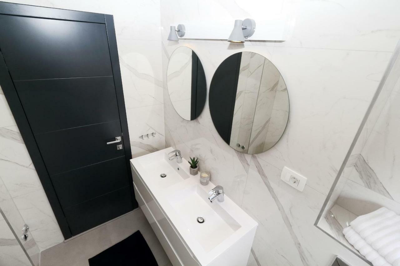 Apartments Pivac มาคาร์สกา ภายนอก รูปภาพ